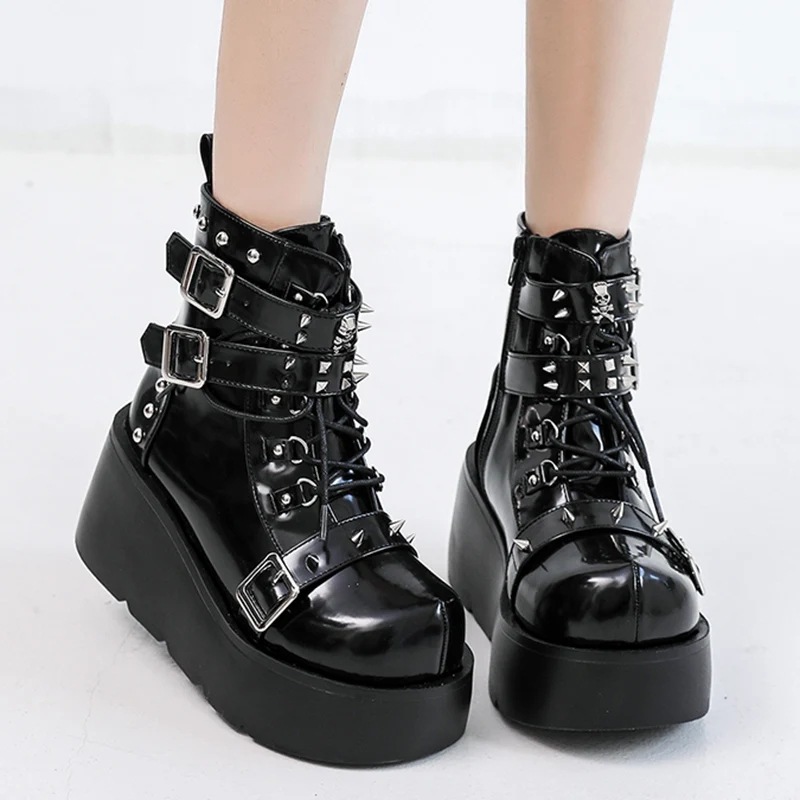 Bottines Punk en cuir verni av - Motorcycle Chain avis et prix